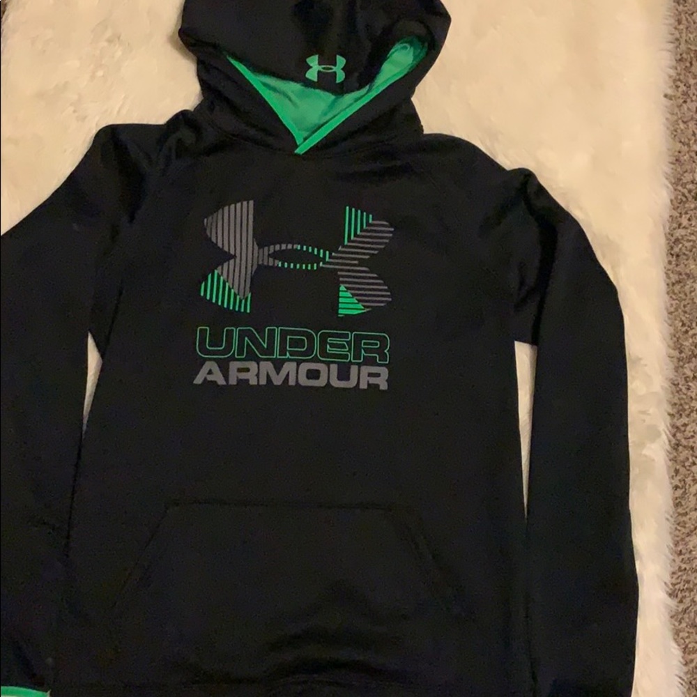 Under Armour Boys Hoodie size YXL